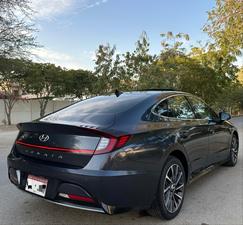 HYUNDAI SONATA 2.0 (2000cc)
Model 2021 || Registered 2021
Oxford Blue Color 
Bumper to Bumper Original 100% Guaranteed 
18,000km driven 
Panoramic Roof
Wireless Charger
Dual Power Seats
Harmon kardon speakers
All seals still intact 
READY DELIVERY 
EXCHANGE POSSIBLE WITH ANY CAR

For inspection
Available at SUPREME CARS
Plot # 151/F,Under Imam heights,Shop no.1&2, Main Khalid Bin Walid Rd, Karachi, Sindh 75400

|  Premium Cars  |  Best Prices  |  Optimum Performance | 
#Supremecarsgang