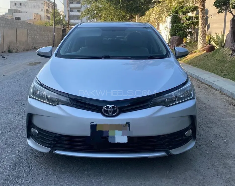 Toyota Corolla 2017 for Sale in Karachi Image-1