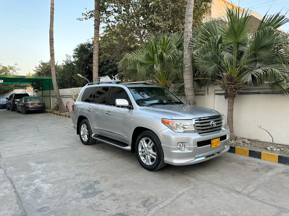 Toyota Land Cruiser 2011 for Sale in Karachi Image-1