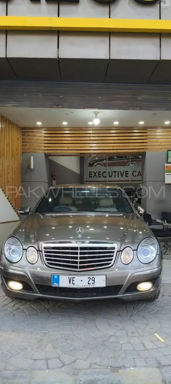 Mercedes Benz E Class 2007 for Sale in Peshawar Image-1