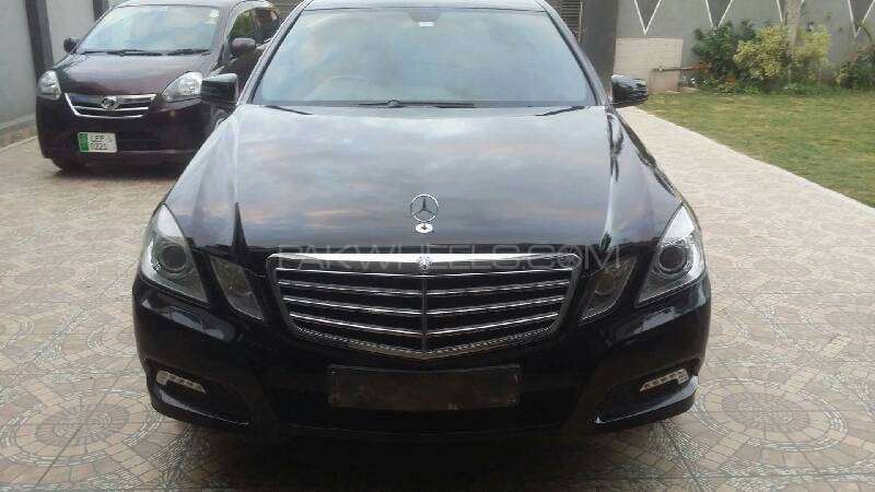 Mercedes Benz E Class 2009 for Sale in Lahore Image-1