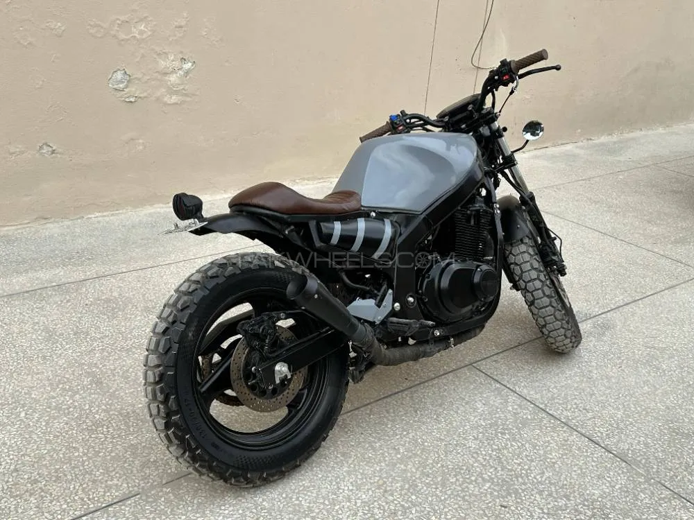 Suzuki GS500E 1996 for Sale Image-1