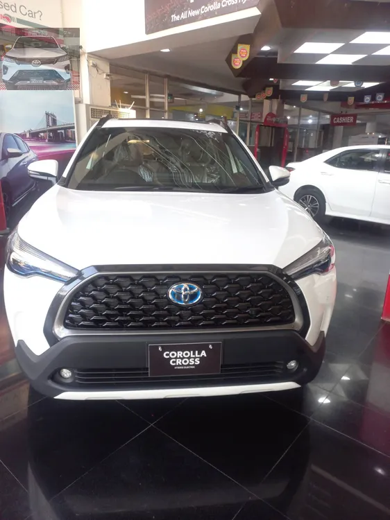 Toyota Corolla Cross 2024 for Sale in Lahore Image-1