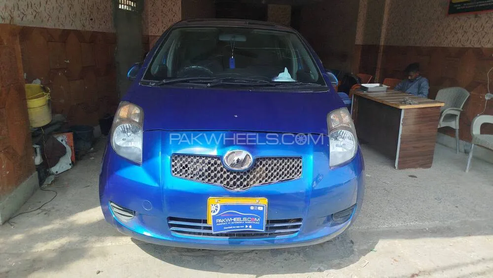 Toyota Vitz 2006 for Sale in Karachi Image-1