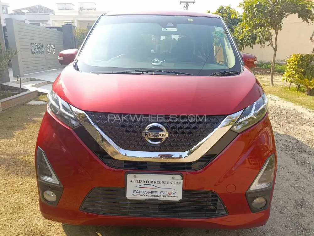 نسان ڈیز 2020 for Sale in ملتان Image-1