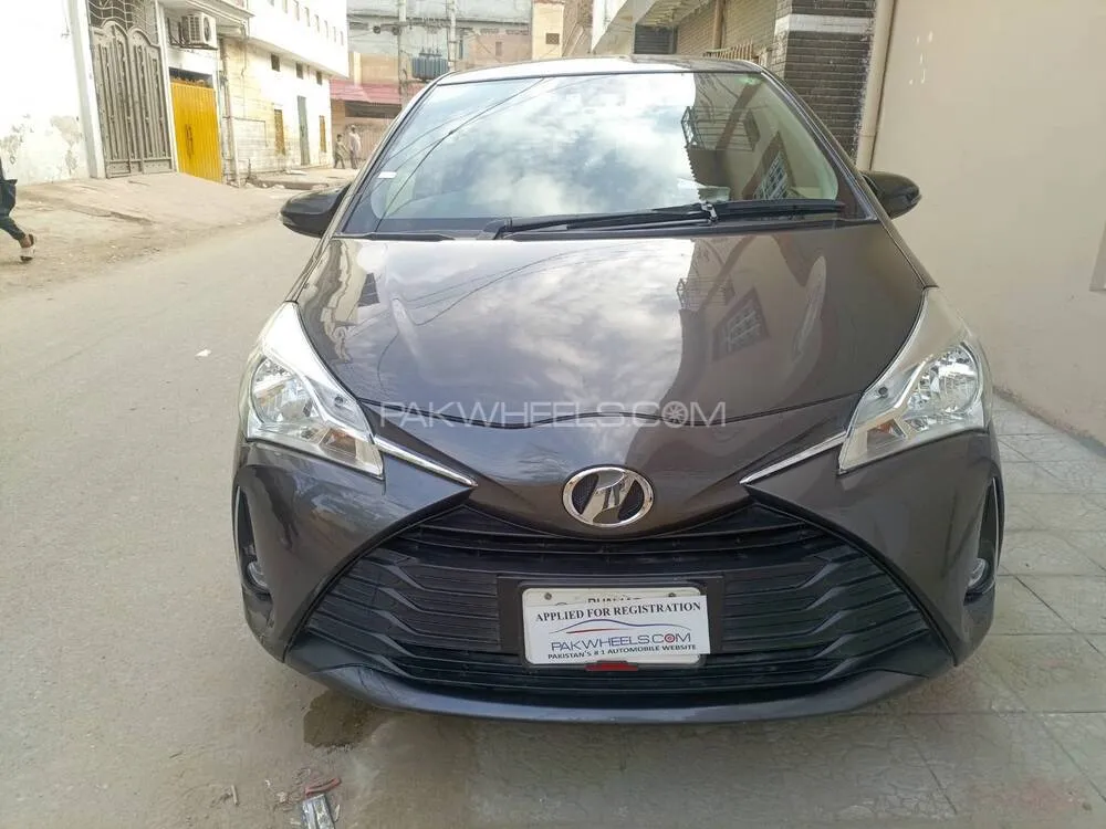 Toyota Vitz 2018 for Sale in Multan Image-1