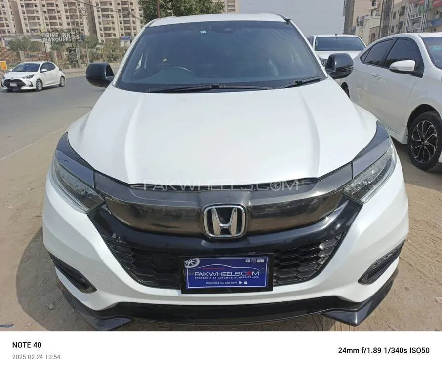 Honda Vezel 2018 for Sale in Karachi Image-1