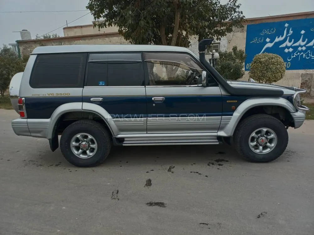 Mitsubishi Pajero 1993 for Sale in Lahore Image-1
