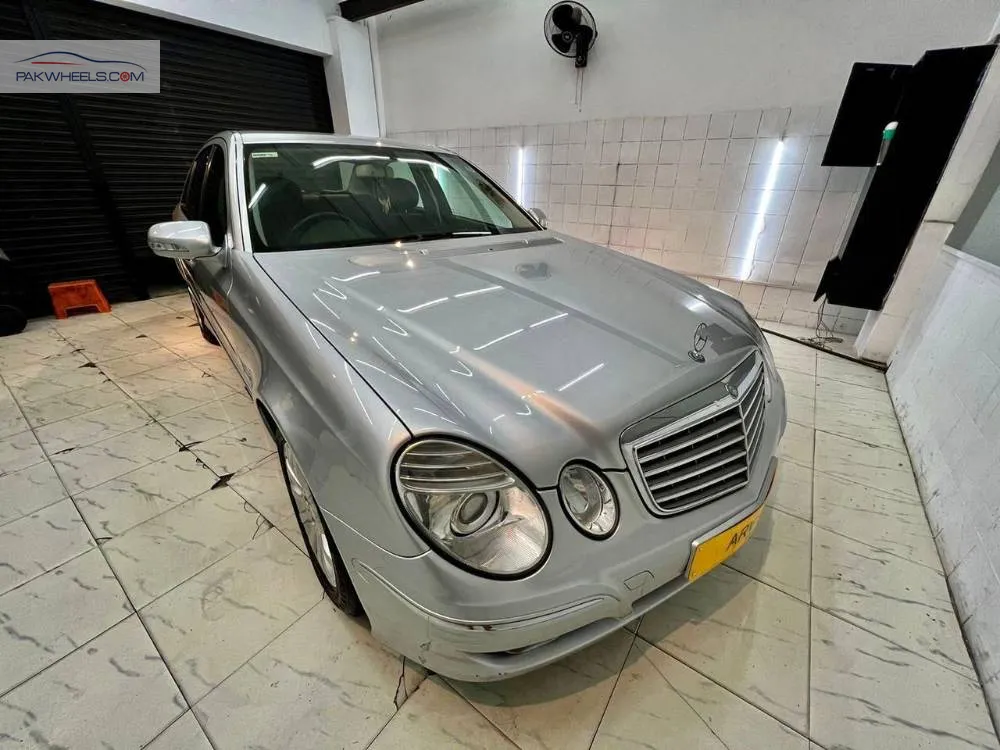 Mercedes Benz E Class 2009 for Sale in Lahore Image-1
