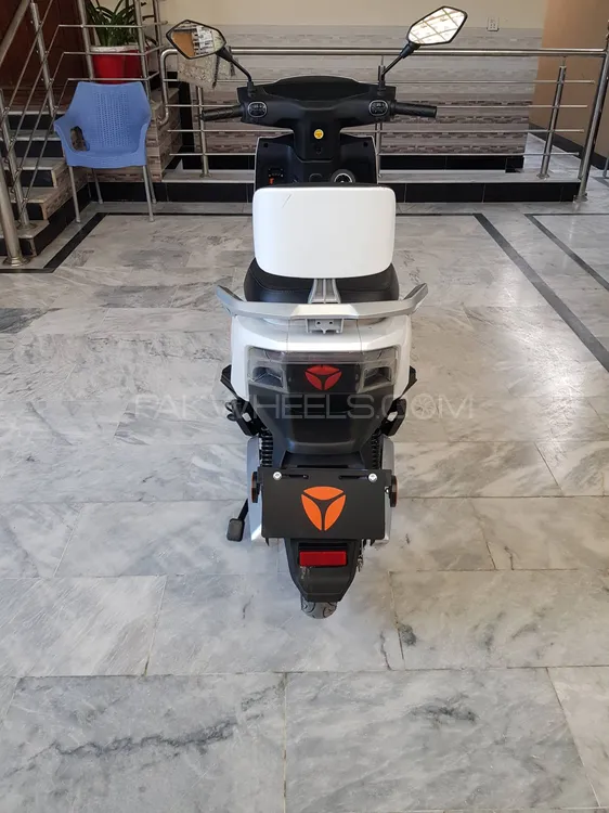 Yadea T5 2024 for Sale Image-1