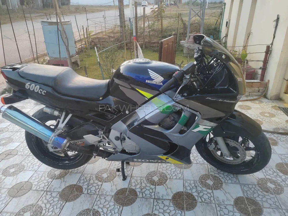Honda CBR 600RR 1998 for Sale Image-1
