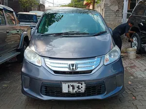 Honda Freed + Hybrid EX 2013 for Sale