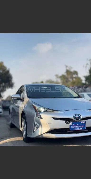 Toyota Prius 2018 for Sale in Lahore Toyota Prius 2018 for Sale in Lahore Image-2