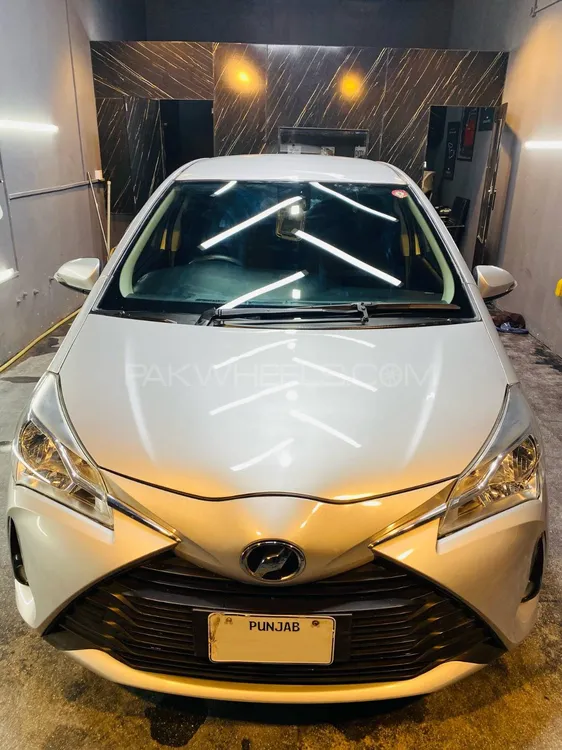 Toyota Vitz 2017 for Sale in Faisalabad Image-1