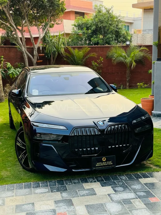 BMW 7 Series 2023 for Sale in Lahore Image-1