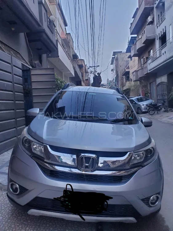 Honda BR-V 2017 for Sale in Lahore Image-1