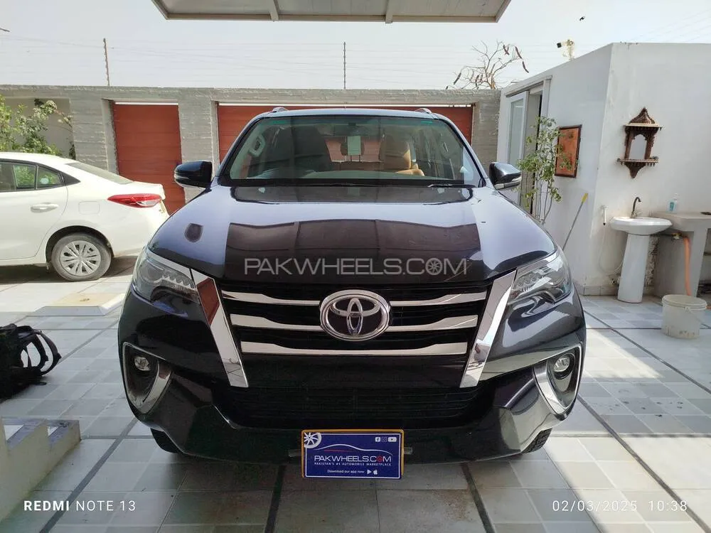 Toyota Fortuner 2018 for Sale in Karachi Image-1