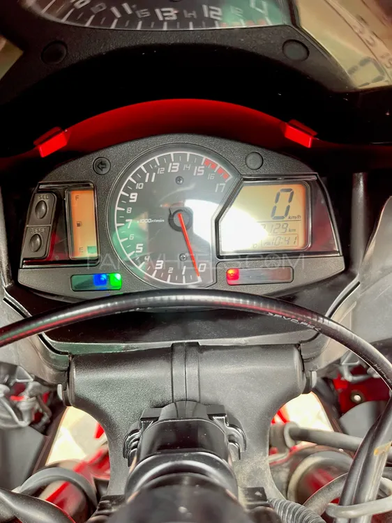 ہونڈا CBR 600RR 2013 for Sale ہونڈا CBR 600RR 2013 for Sale Image-5