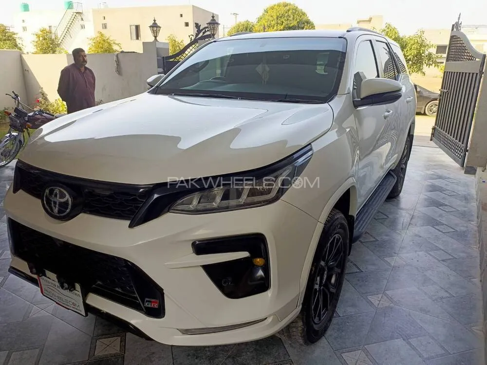 ٹویوٹا فورچیونر 2023 for Sale in ملتان ٹویوٹا فورچیونر 2023 for Sale in ملتان Image-3