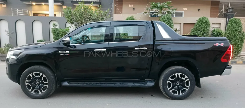Toyota Hilux 2022 for Sale in Lahore Toyota Hilux 2022 for Sale in Lahore Image-8