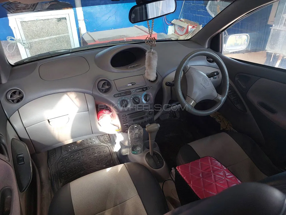 Toyota Platz 2003 for Sale in Peshawar Image-1