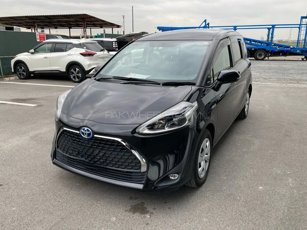 Toyota Sienta 2019 for Sale in Karachi Image-1