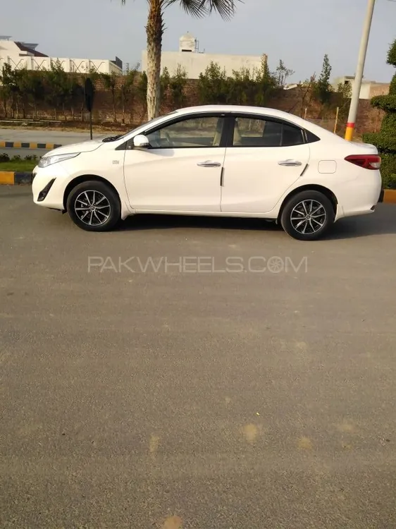 Toyota Yaris Sedan 2021 for Sale in Sheikhupura Toyota Yaris Sedan 2021 for Sale in Sheikhupura Image-5