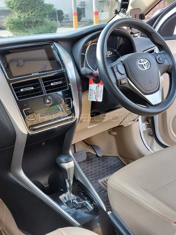 Toyota Yaris Sedan 2021 for Sale in Sheikhupura Toyota Yaris Sedan 2021 for Sale in Sheikhupura Image-13