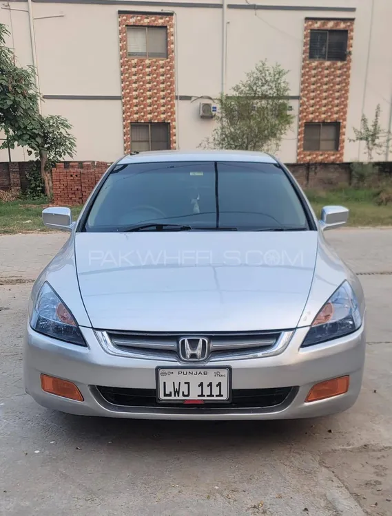 ہونڈا اکارڈ 2005 for Sale in گجرات ہونڈا اکارڈ 2005 for Sale in گجرات Image-11