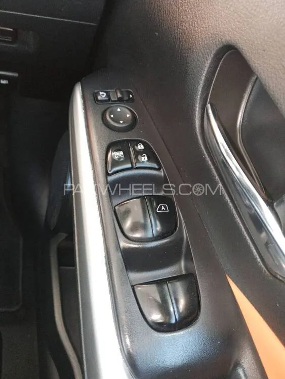 Nissan Kicks 2020 for Sale in Lahore Nissan Kicks 2020 for Sale in Lahore Image-12