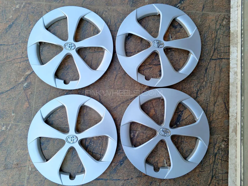 Prius 2014 15 Model 15 Size Original Japane Wheel Covers Image-1