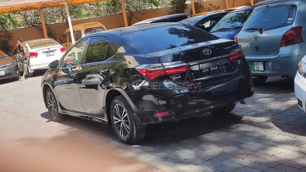 Toyota Corolla 2018 for Sale in Lahore Image-1