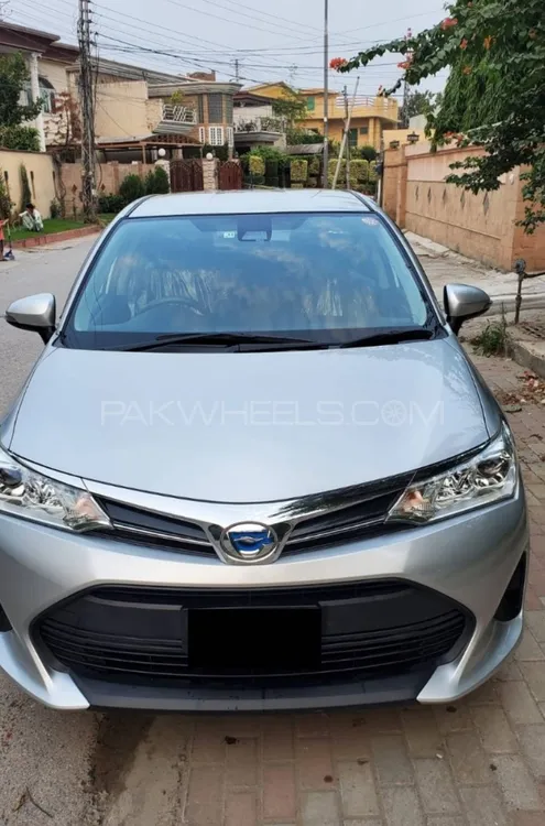 Toyota Corolla Fielder 2018 for Sale in Peshawar Image-1