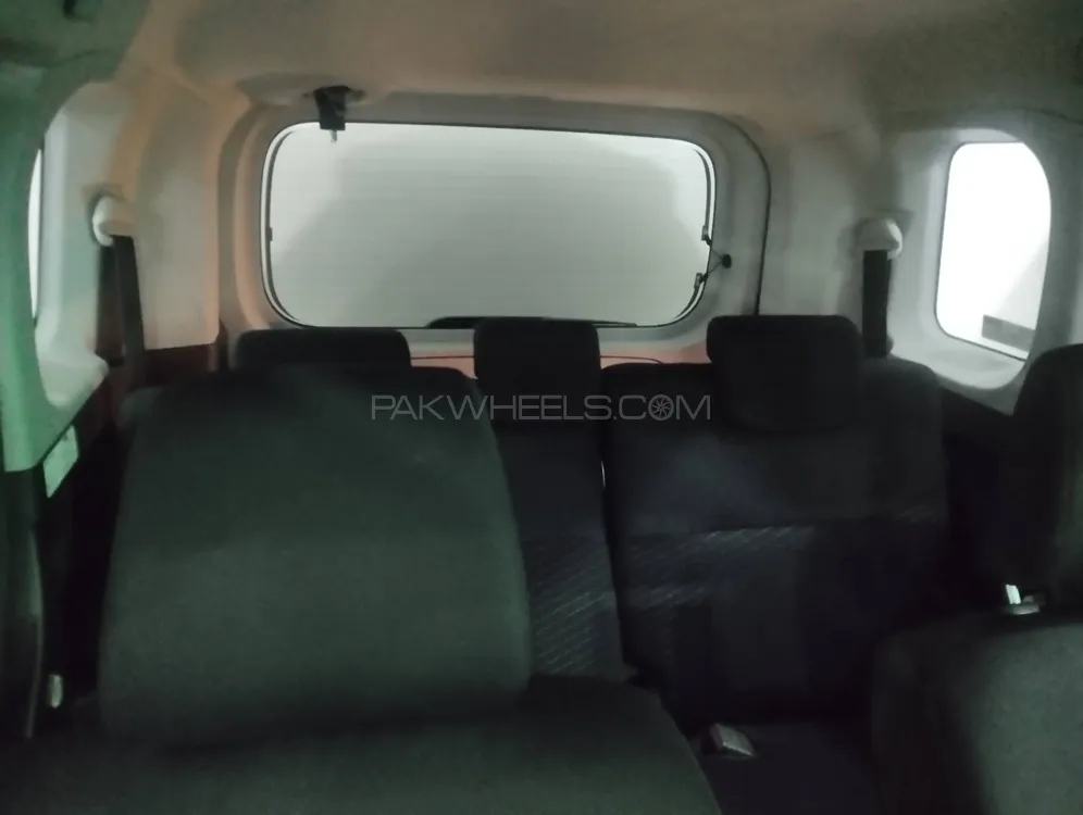 Toyota Roomy 2020 for Sale in Lahore Toyota Roomy 2020 for Sale in Lahore Image-7