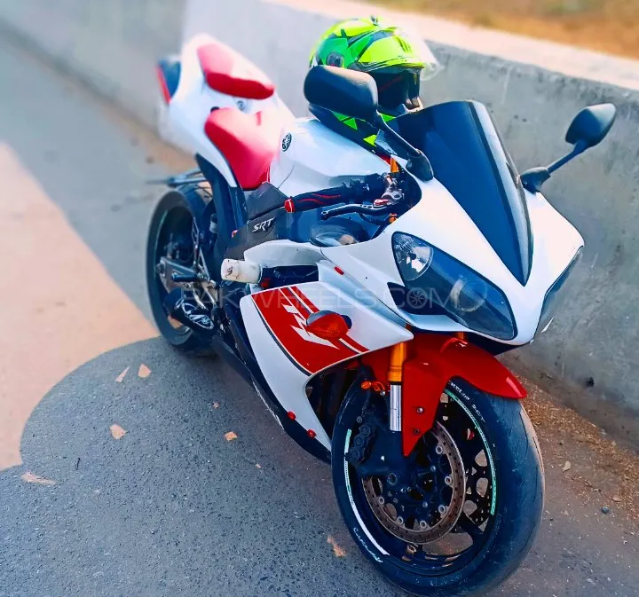Yamaha YZF-R1 2008 for Sale Image-1