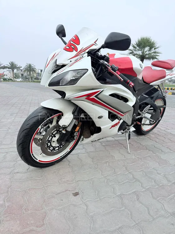 Yamaha YZF-R6 2010 for Sale Image-1