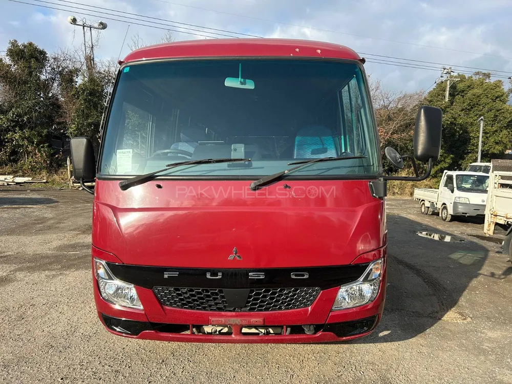 مٹسوبیشی فیوسو 2020 for Sale in کراچی Image-1