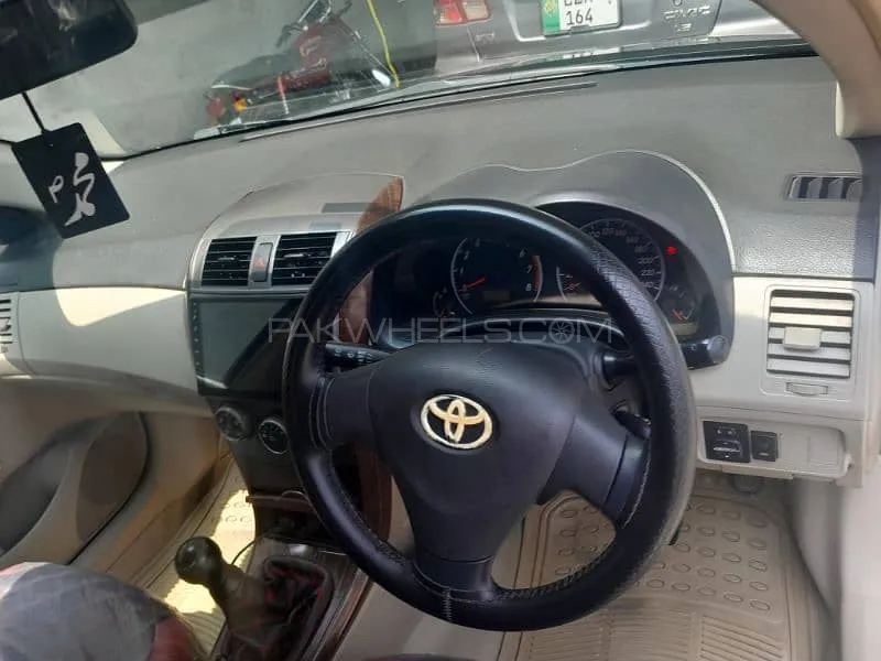 Toyota Corolla 2011 for Sale in Gujrat Image-1