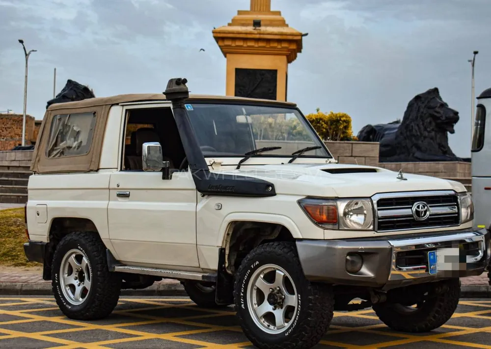 Toyota Land Cruiser 1995 for Sale in Islamabad Image-1