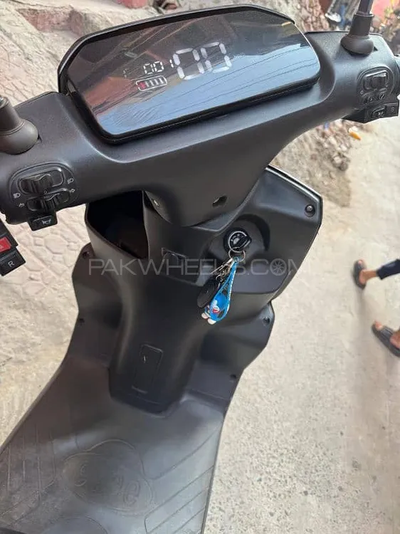 Evee Gen-Z 2023 for Sale Image-1