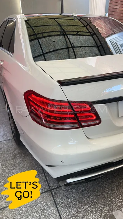 Mercedes Benz E Class 2010 for Sale in Lahore Image-1