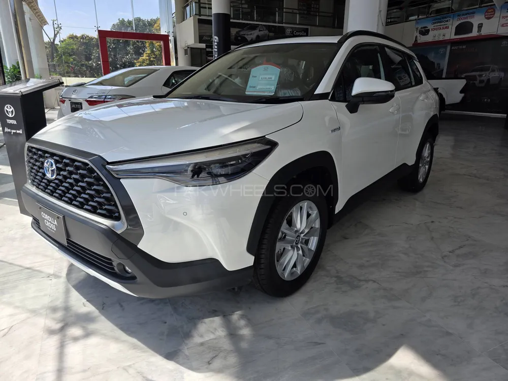 Toyota Corolla Cross 2025 for Sale in Lahore Image-1