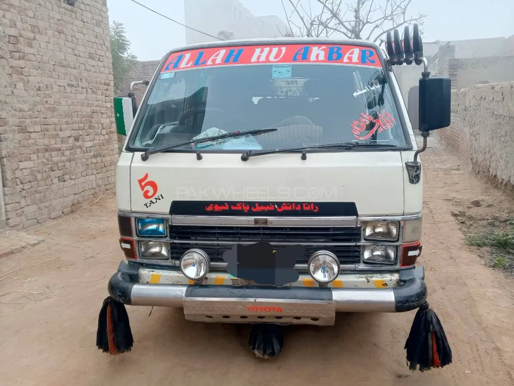Toyota Hiace 1983 for Sale in Nankana sahib Image-1