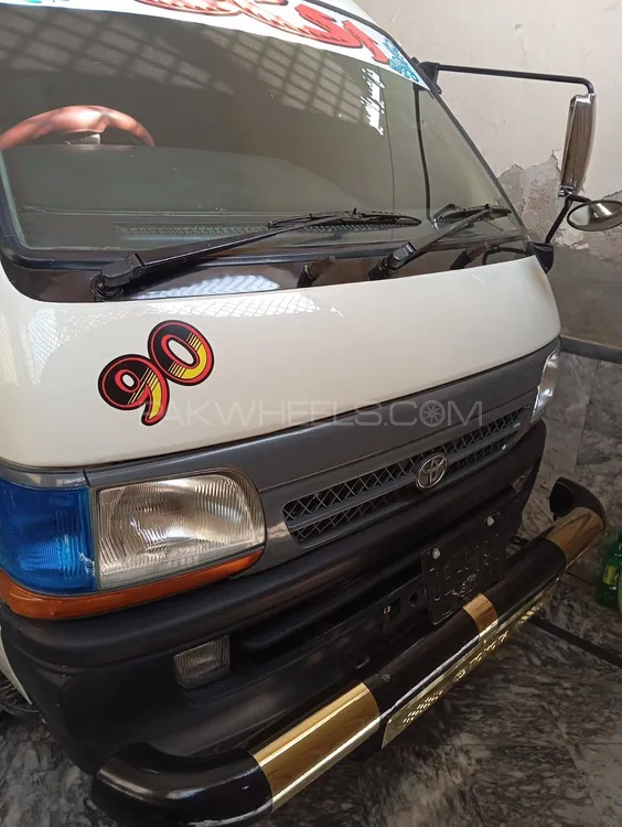 Toyota Hiace 2000 for Sale in Chunian Image-1