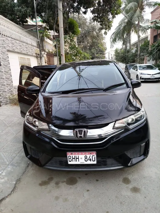Honda Fit 2014 for Sale in Karachi Image-1