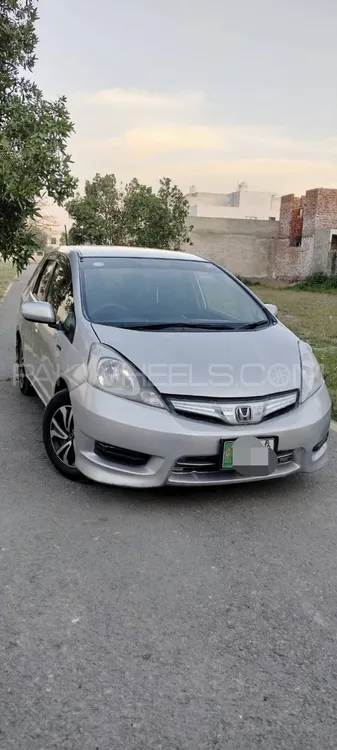 Honda Fit 2016 for Sale in Lahore Image-1