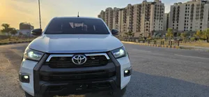 Toyota Hilux Revo V Automatic 2.8 2021 for Sale