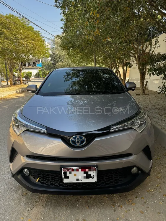 Toyota C-HR 2017 for Sale in Karachi Image-1