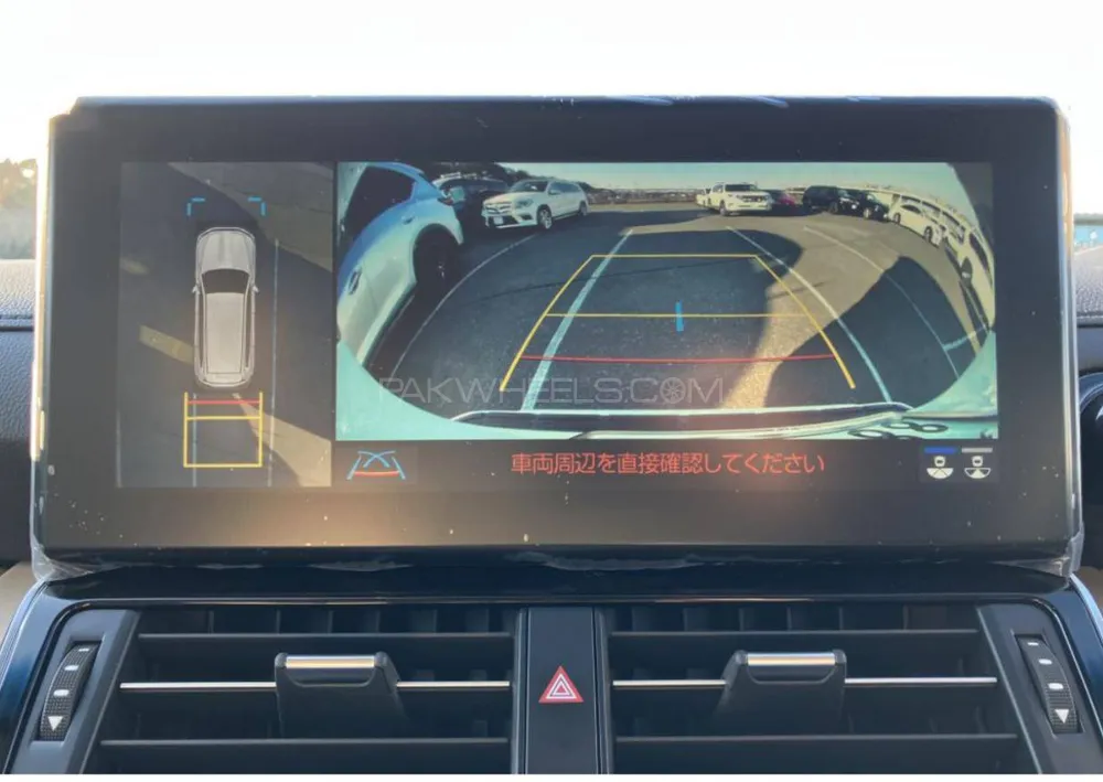 Toyota Land Cruiser 2022 for Sale in Gujranwala Toyota Land Cruiser 2022 for Sale in Gujranwala Image-14