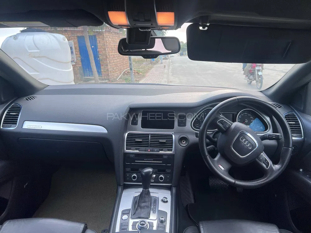 Audi Q7 2008 for Sale in Islamabad Image-1